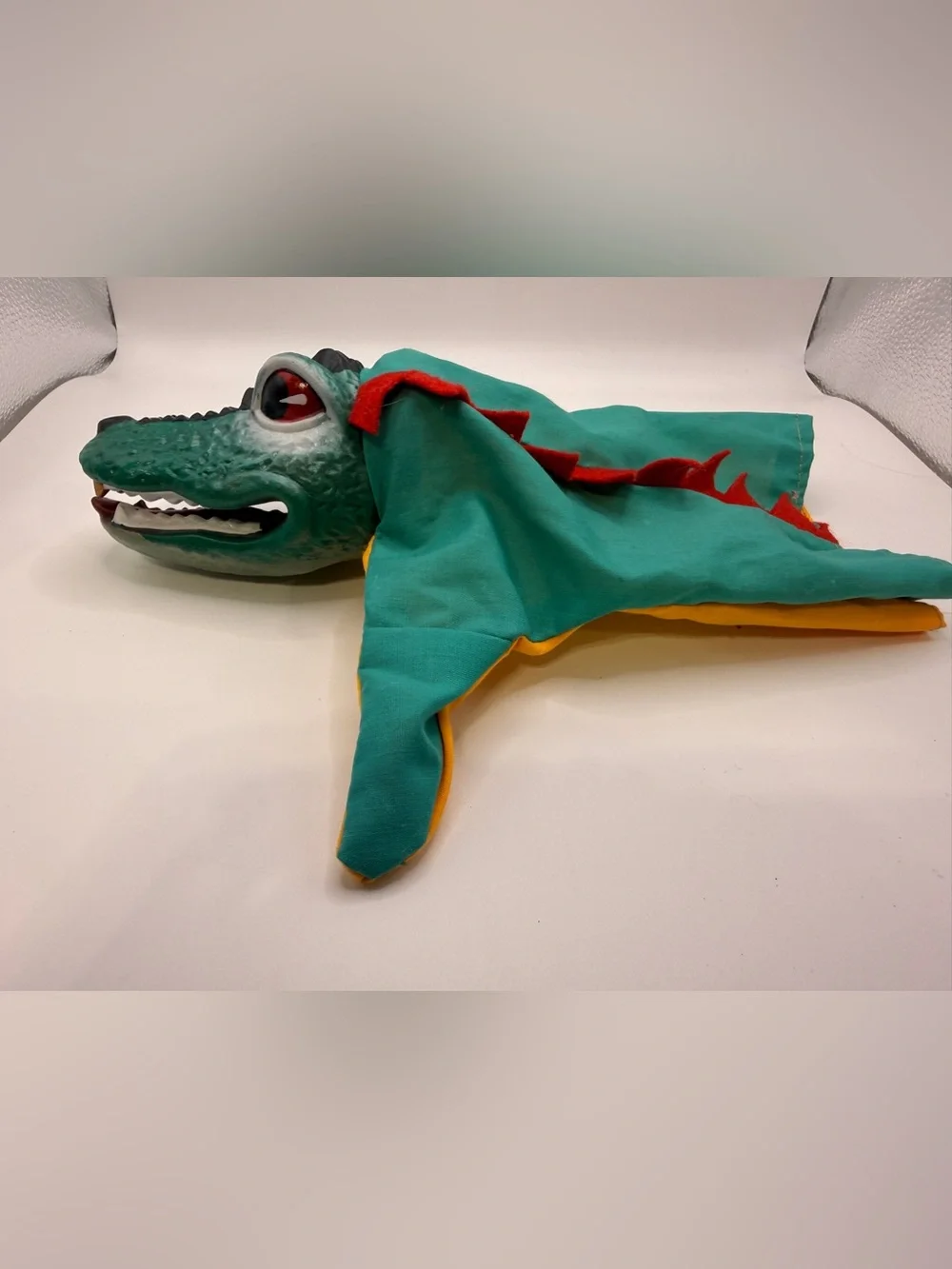 Hand Puppet Alligator Crocodile Rubber Head Cloth Body VTG 90s